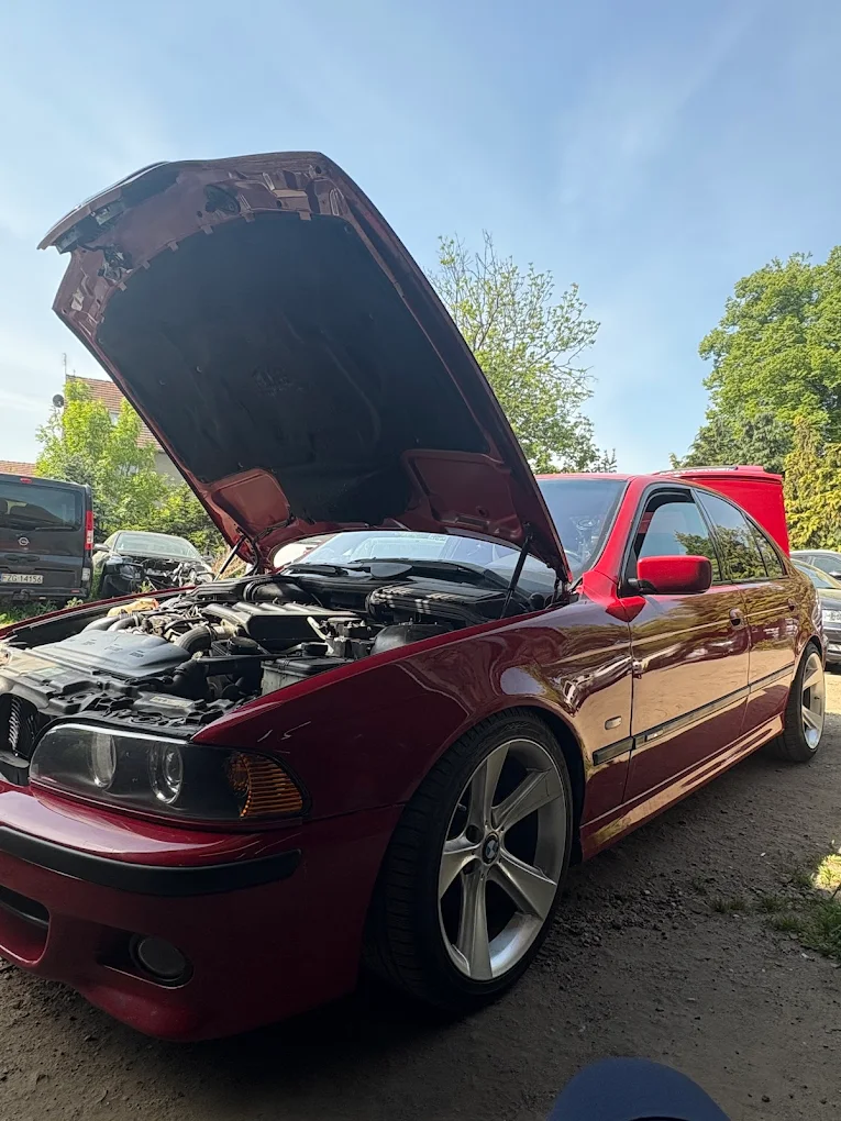 Naprawa samochodu marki BMW w warsztacie OCC Olaf Car Clinic